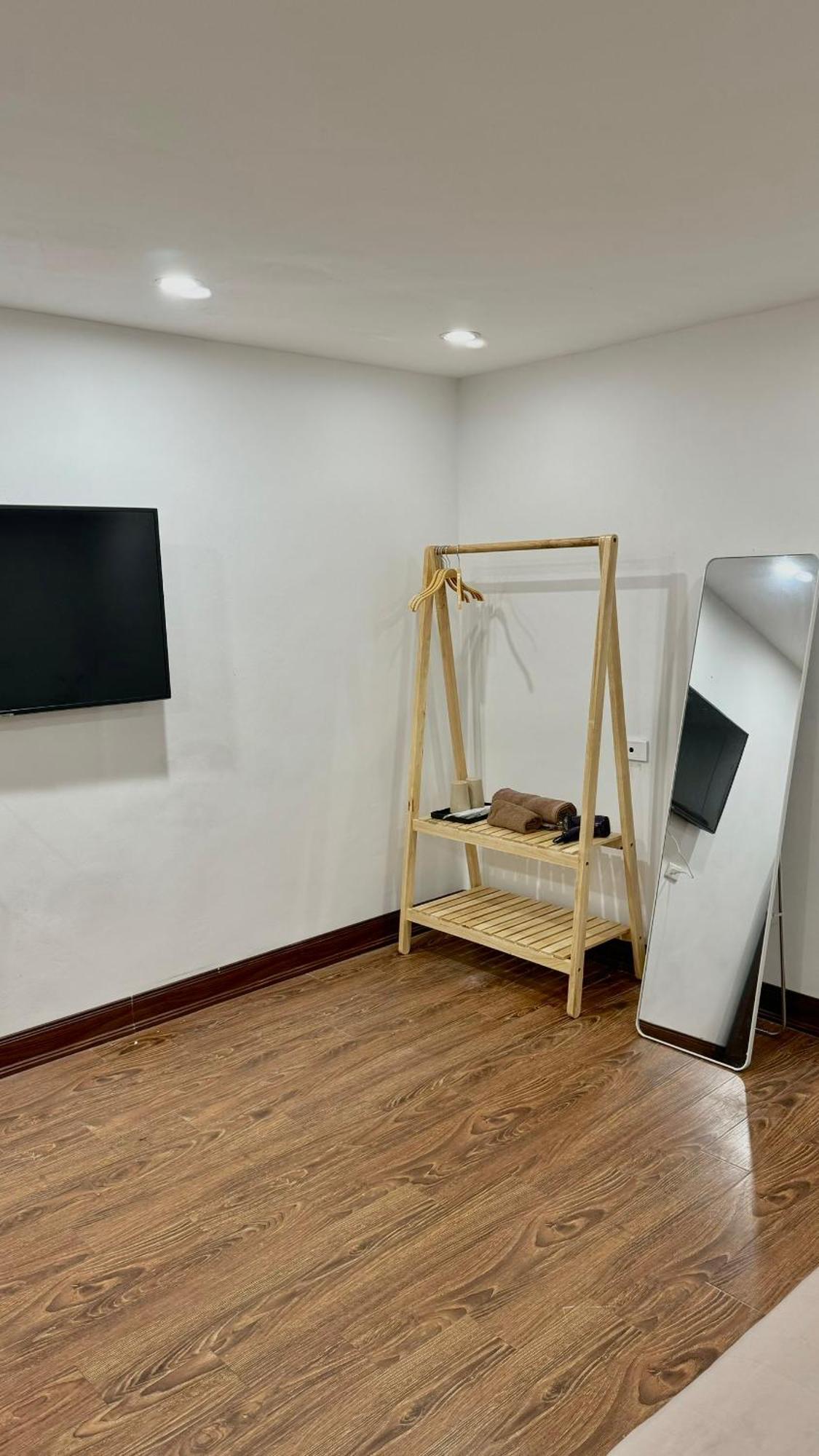Bom House - Zxz Daire Hanoi Dış mekan fotoğraf